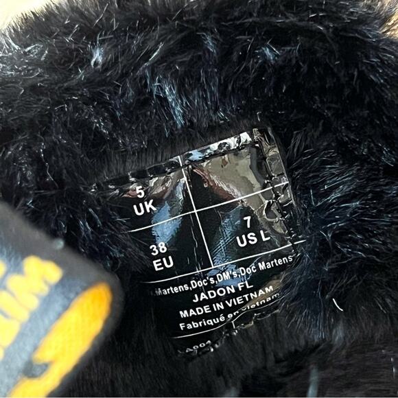 Dr. Martens Jadon Distressed Metallic Faux Fur Lined Platform Boots Women’s 7 - Picture 6 of 7